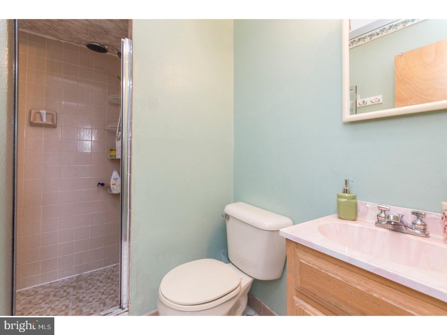 9151 Ashton Road Philadelphia, PA 19114 - Photo 17 of 25 Bathroom