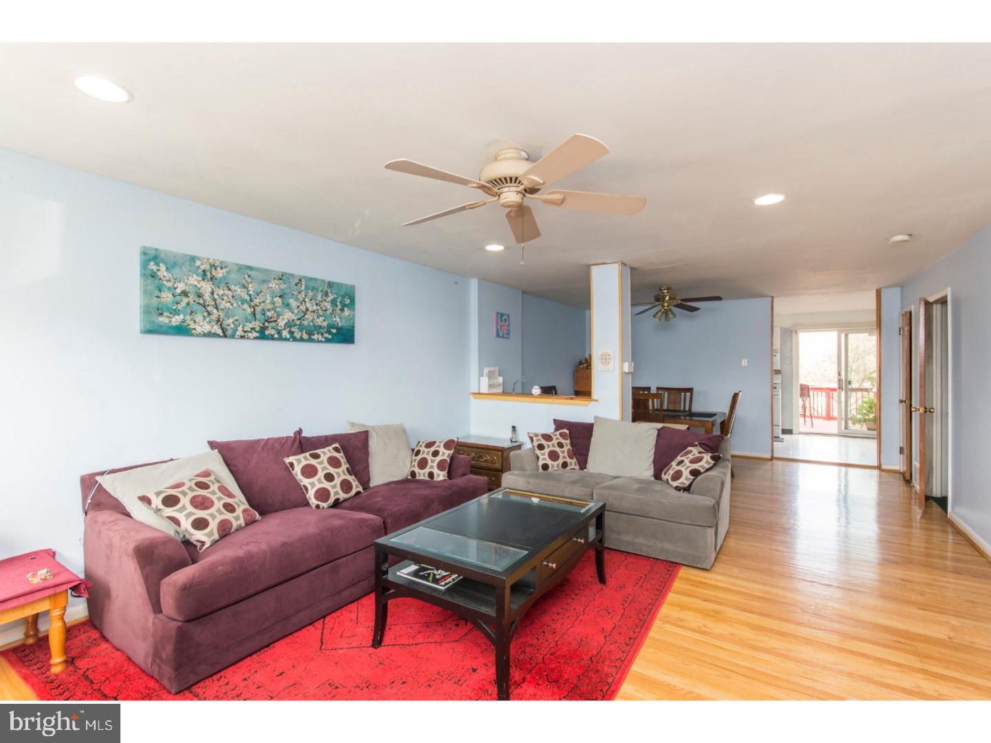 9151 Ashton Road Philadelphia, PA 19114 - Photo 4 of 25 Living Room