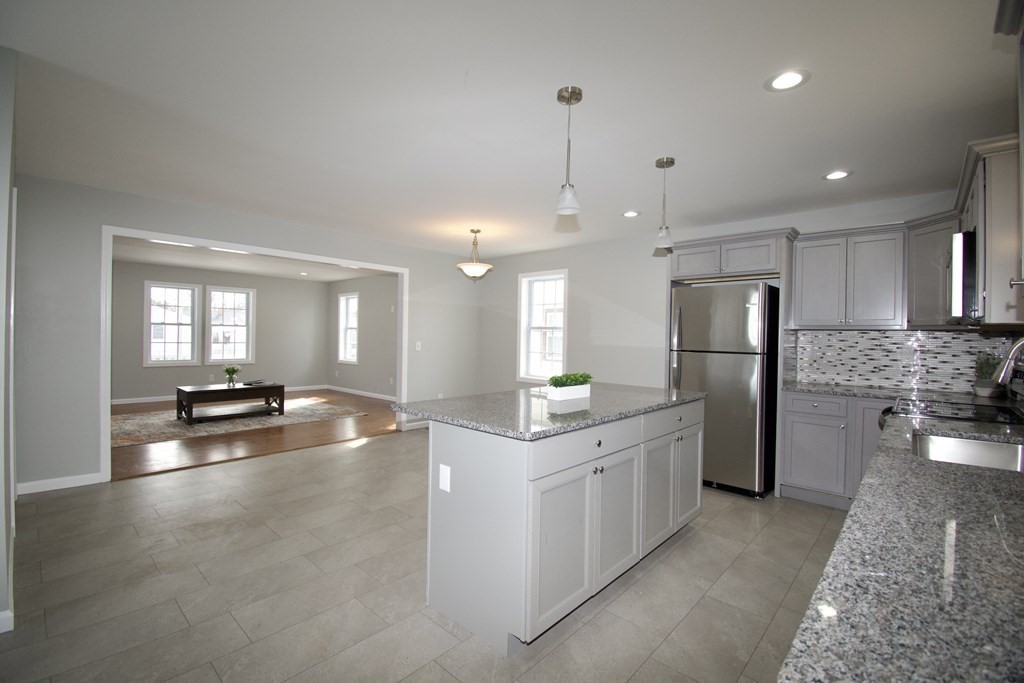 70 Wrentham Road Springfield, MA 01119 - Photo 5 of 29 Gallery Image 5