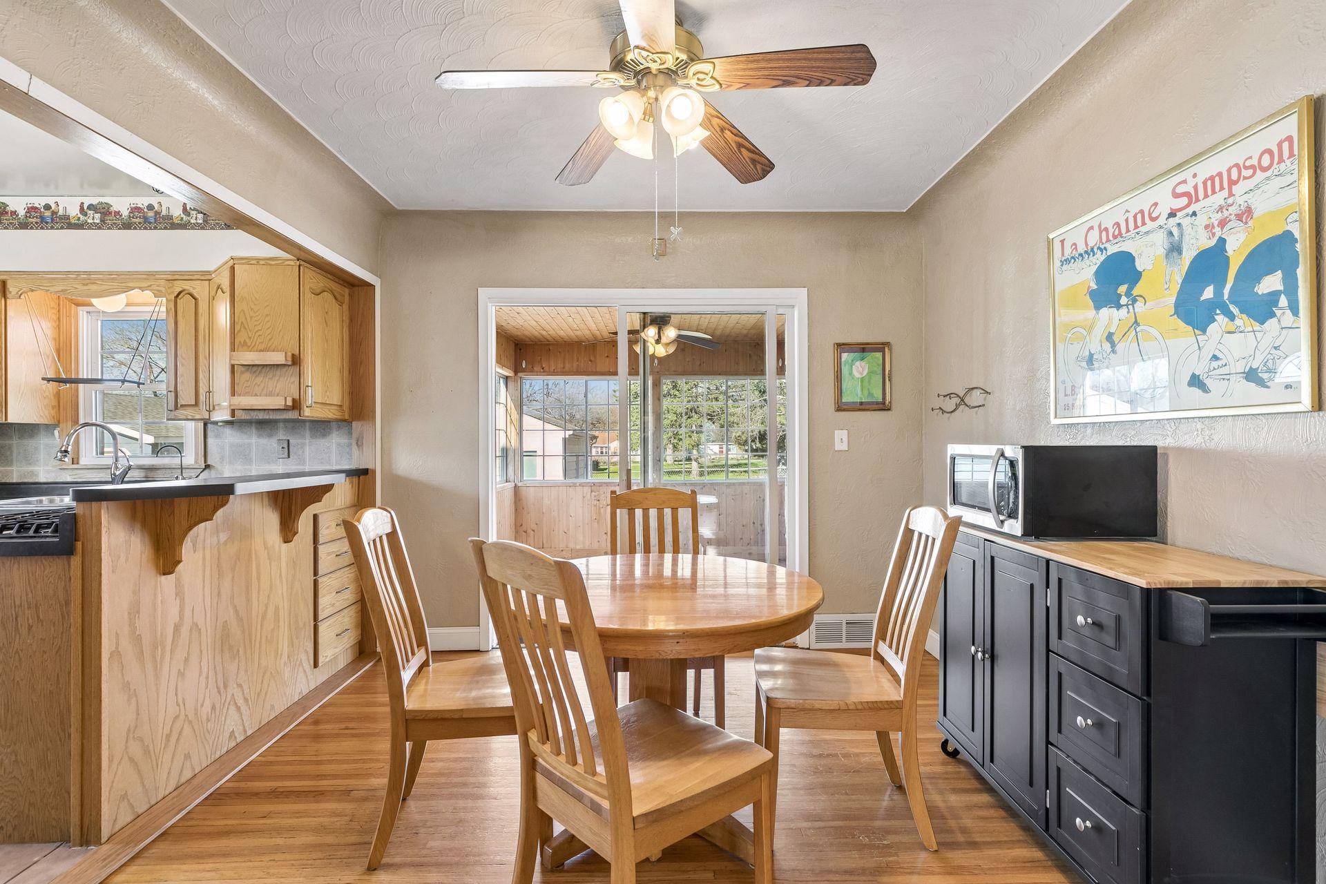 199 Ferndale Street Maplewood, MN 55119 - Photo 4 of 19