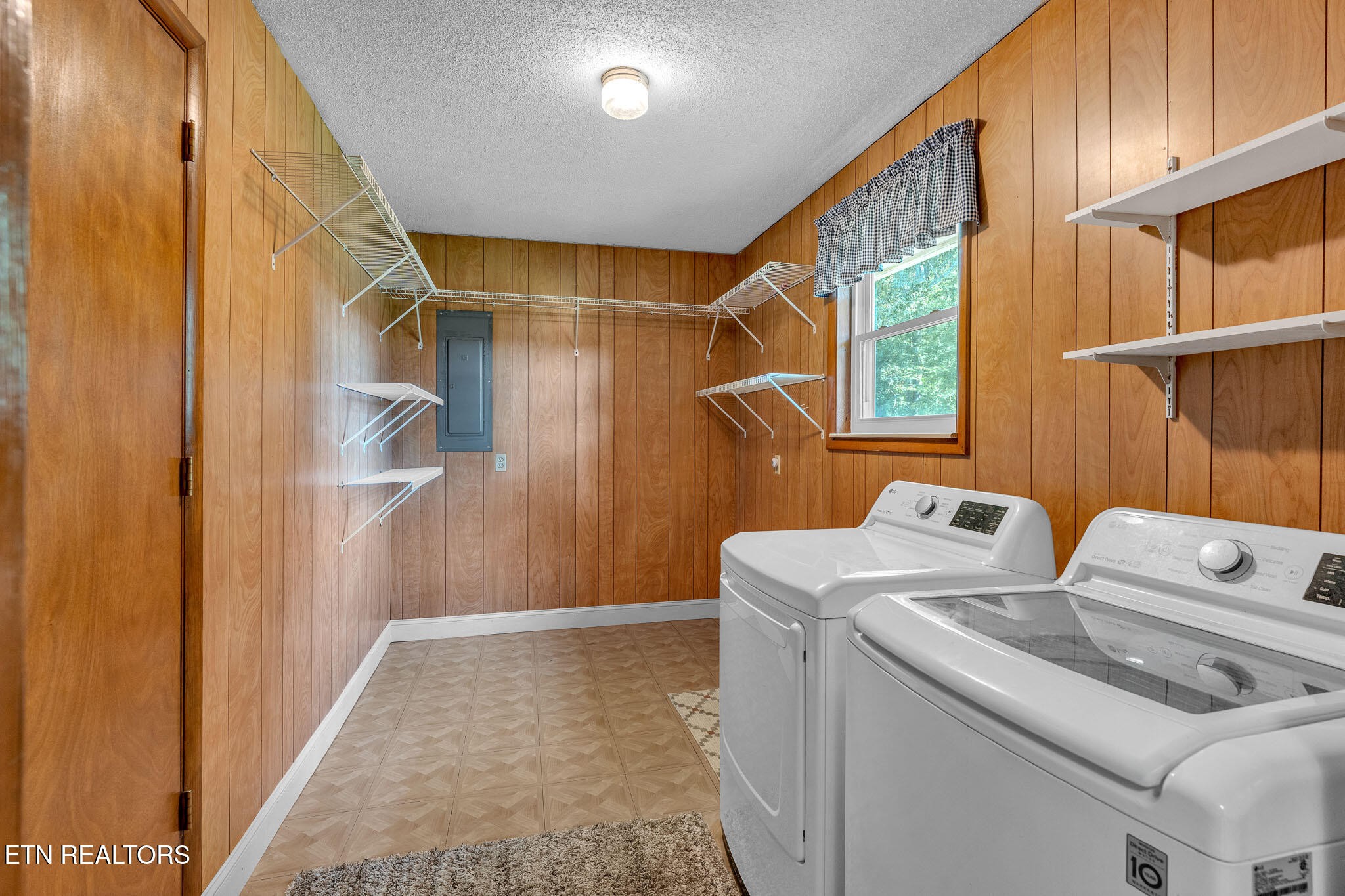 228 Crestwood Circle Decatur, TN 37322 - Photo 15 of 54 Gallery Image 15