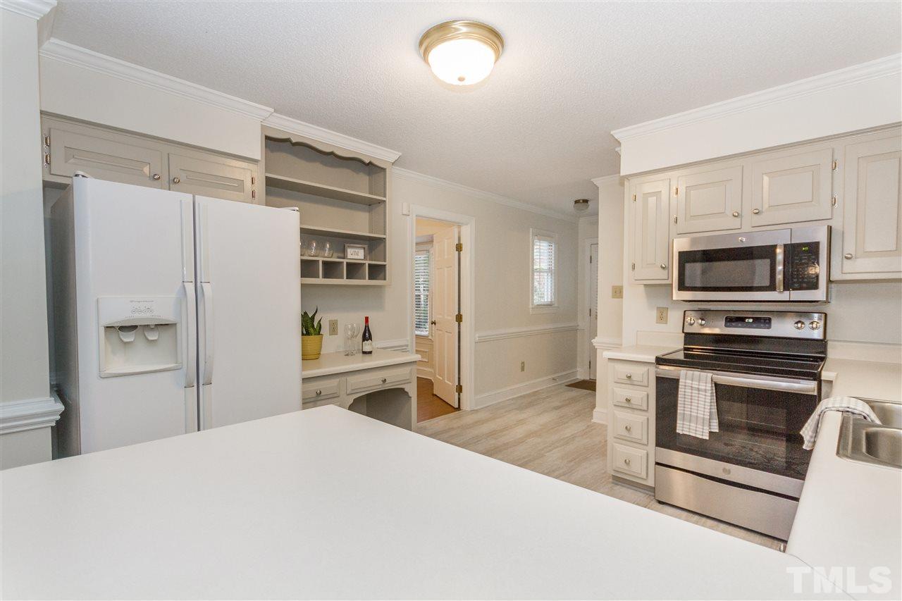7504 Chippenham Court Raleigh, NC 27613 - Photo 12 of 25 Gallery Image 12