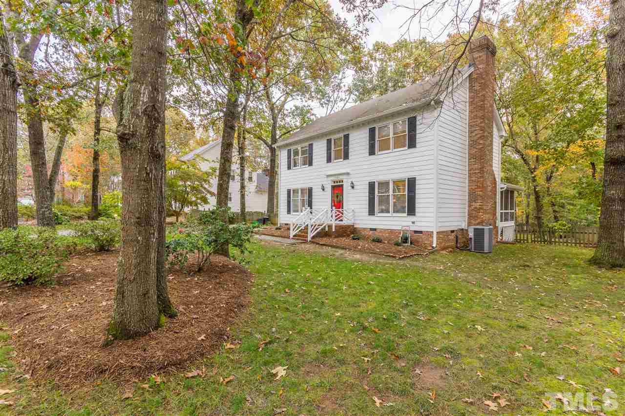 7504 Chippenham Court Raleigh, NC 27613 - Photo 3 of 25 Gallery Image 3