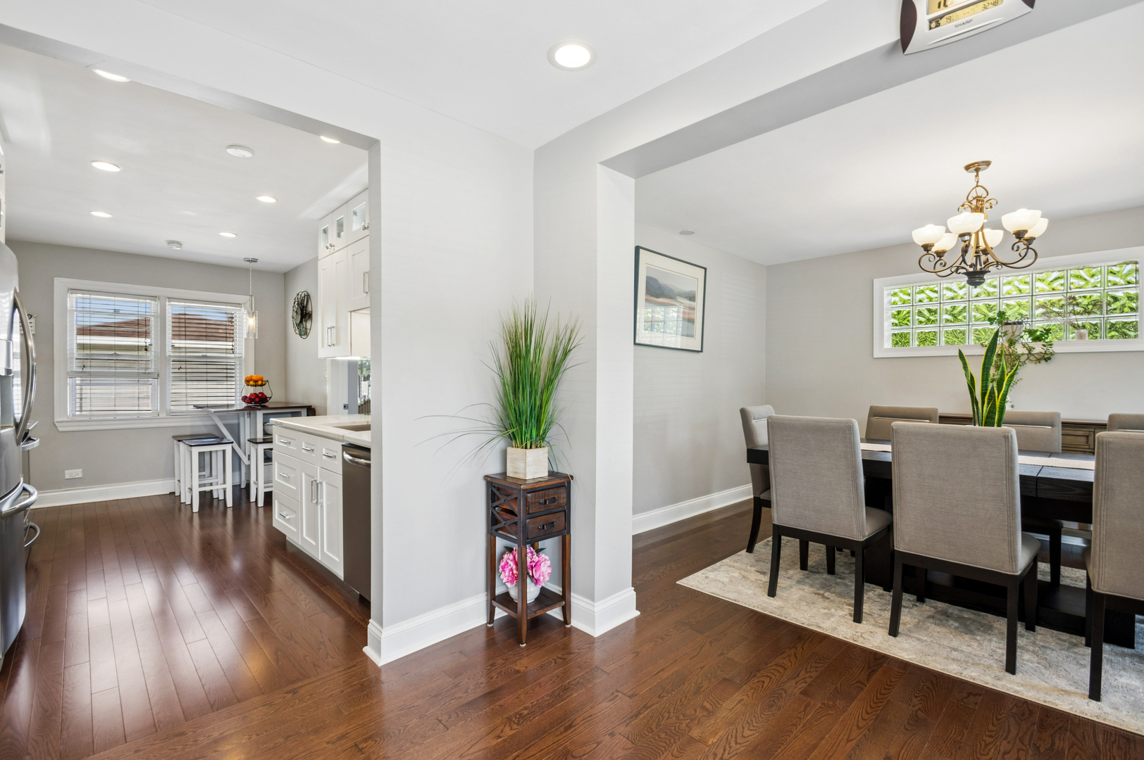 8834 Shermer Road Morton Grove, IL 60053 - Photo 8 of 31