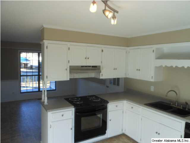 1206 Pointer Drive Southwest Jacksonville, AL 36265 - Photo 4 of 10