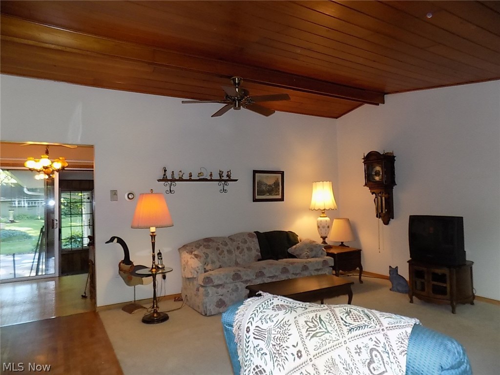 11183 Robson Road Grafton, OH 44044 - Photo 3 of 25 Gallery Image 3