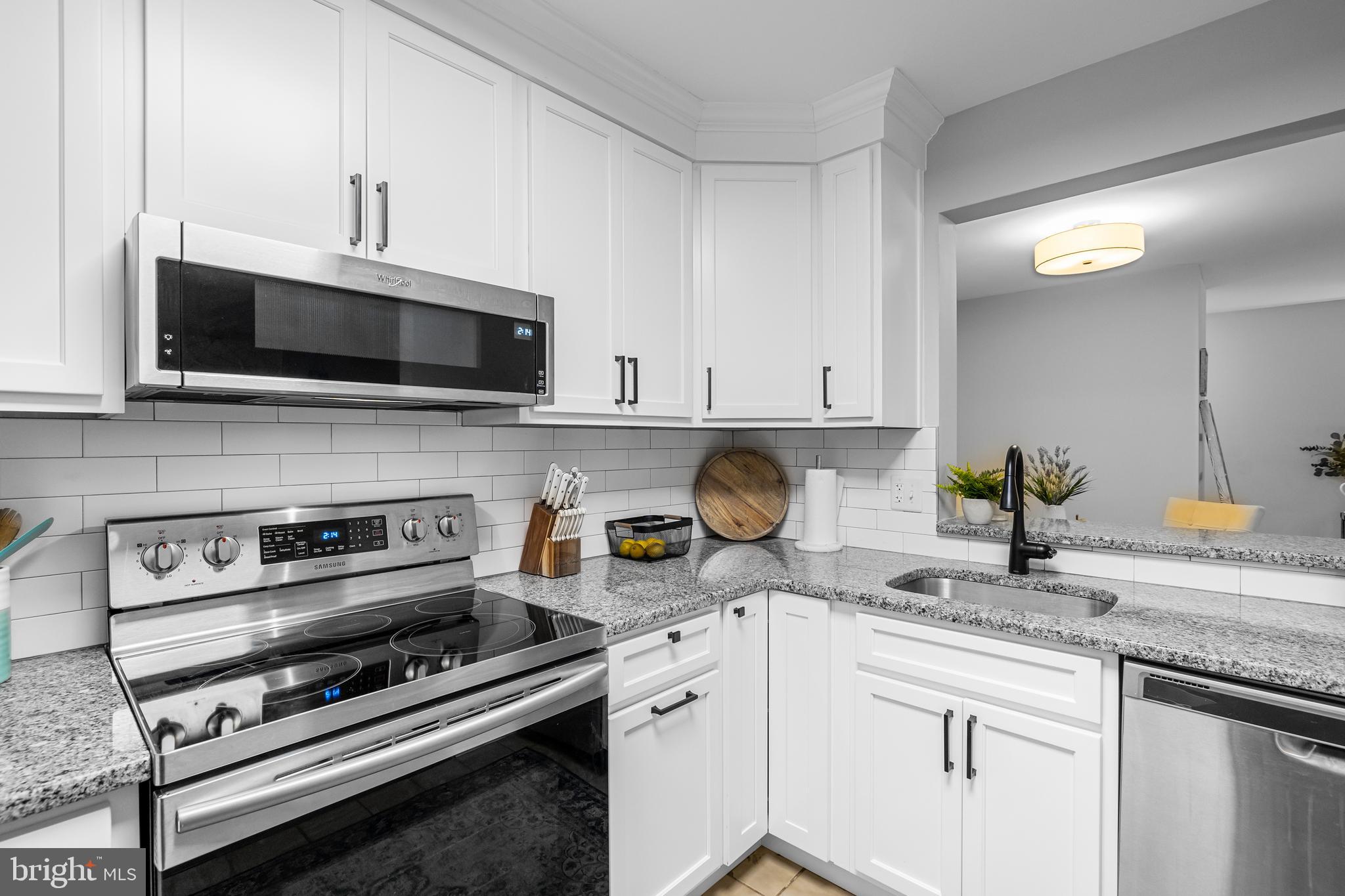 25 South Church Road, Unit 165 Maple Shade, NJ 08052 - Photo 3 of 24