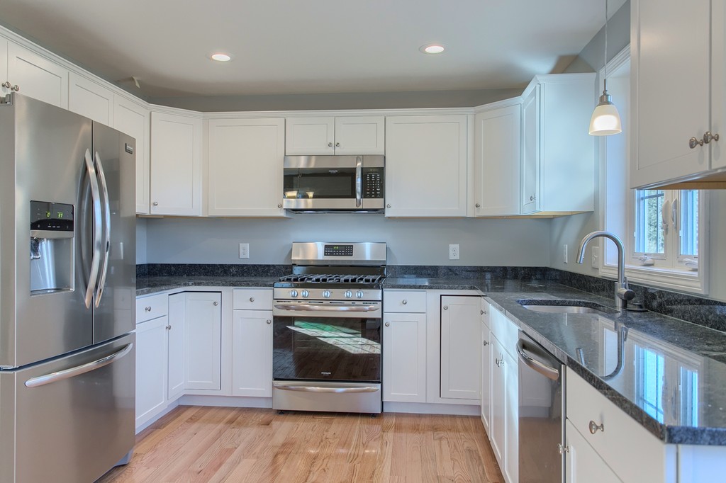 77 Cross Road, Unit 77 Haverhill, MA 01835 - Photo 9 of 25 Gallery Image 9