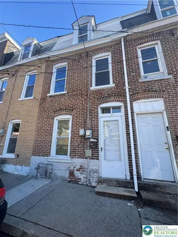 $1,500 | 517 North Elliger Street, Allentown, PA 18102