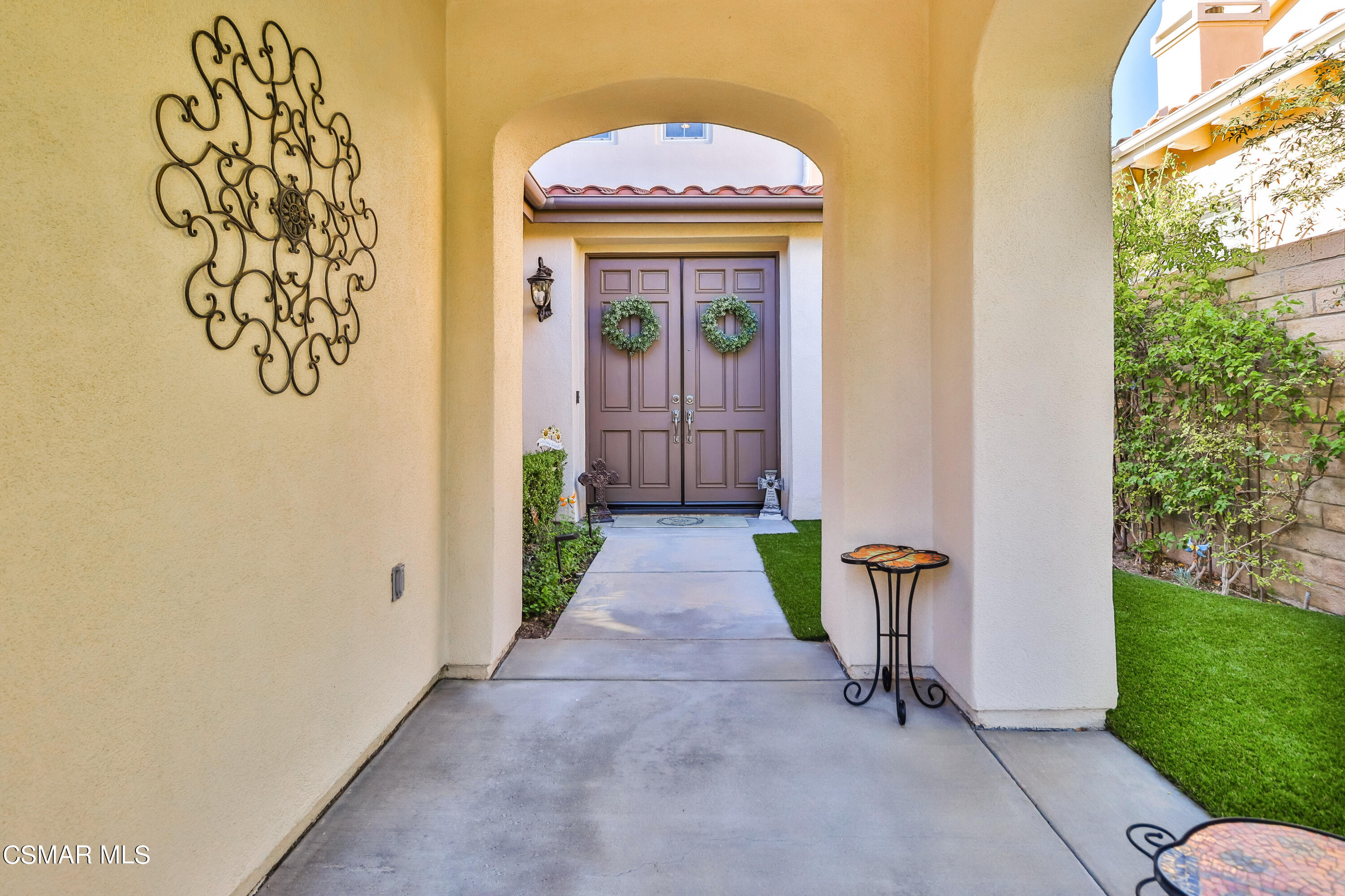 4025 Eagle Flight Drive Simi Valley, CA 93065 - Photo 3 of 60 aFront and Entry5