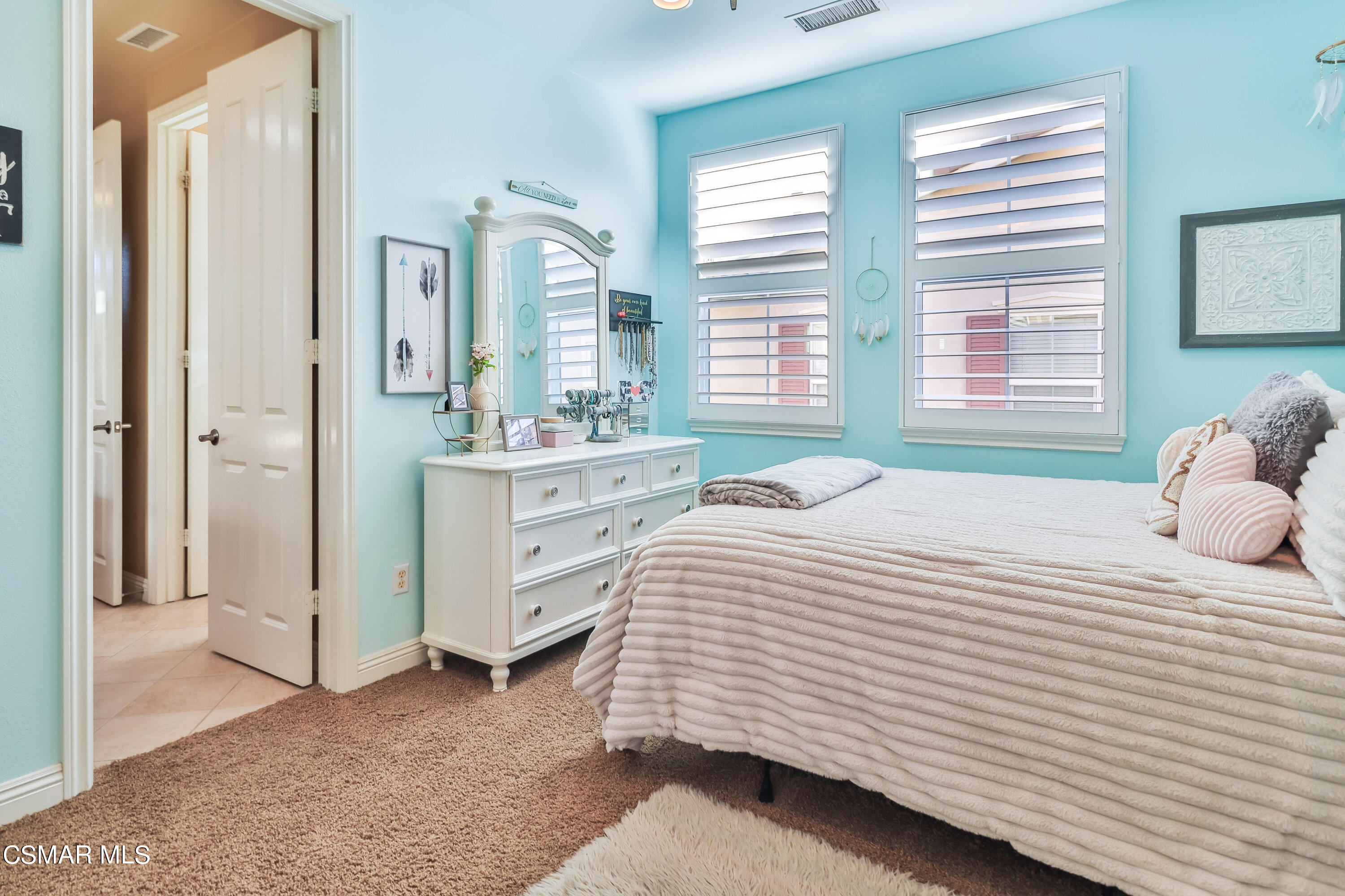 4025 Eagle Flight Drive Simi Valley, CA 93065 - Photo 41 of 60 a bedroom with a bed and a cabinets