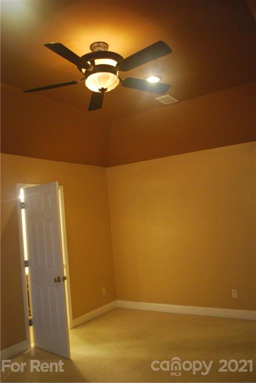 8100 Rittenhouse Circle Charlotte, NC 28270 - Photo 20 of 22