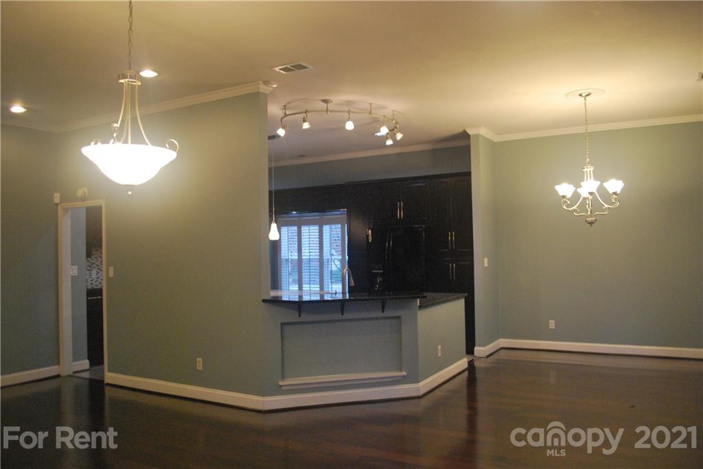 8100 Rittenhouse Circle Charlotte, NC 28270 - Photo 5 of 22