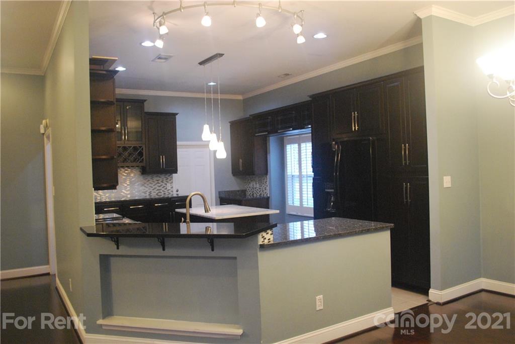 8100 Rittenhouse Circle Charlotte, NC 28270 - Photo 6 of 22