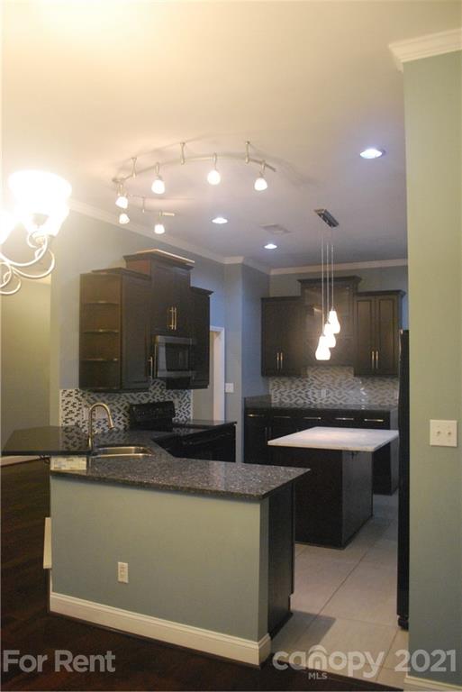 8100 Rittenhouse Circle Charlotte, NC 28270 - Photo 7 of 22