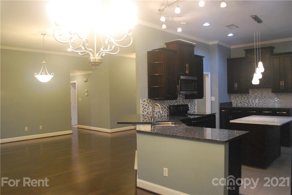 8100 Rittenhouse Circle Charlotte, NC 28270 - Photo 8 of 22