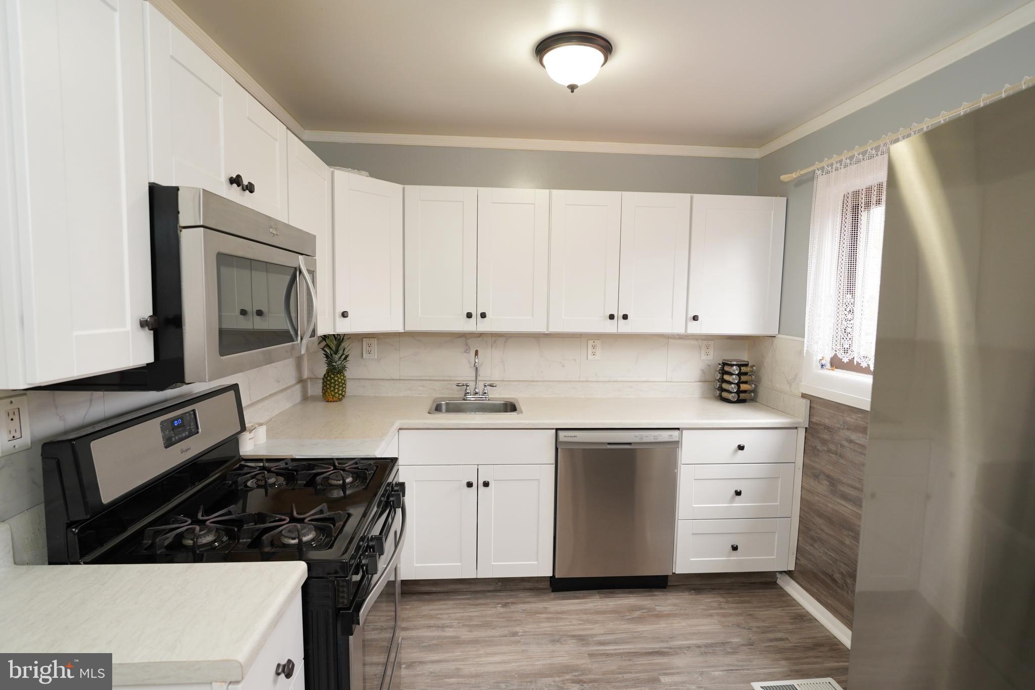 128 Probasco Road East Windsor, NJ 08520 - Photo 12 of 40
