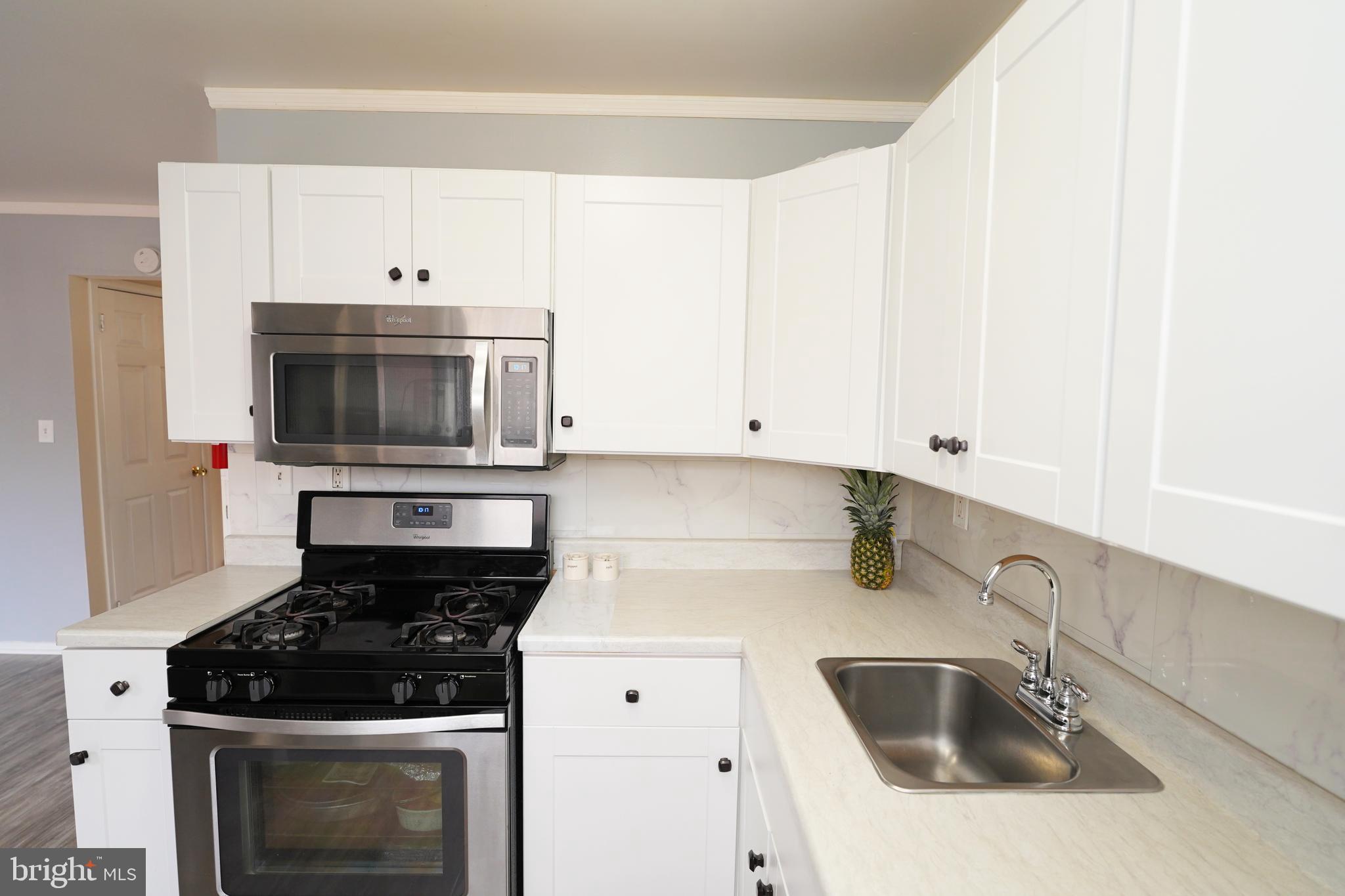 128 Probasco Road East Windsor, NJ 08520 - Photo 13 of 40