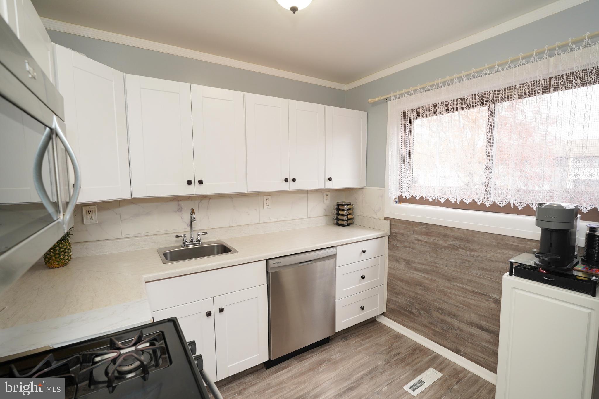 128 Probasco Road East Windsor, NJ 08520 - Photo 14 of 40