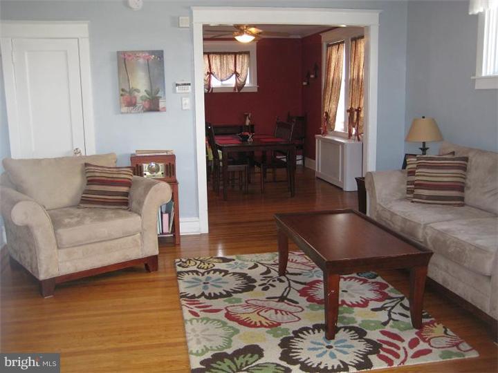 40 Waverly Road Havertown, PA 19083 - Photo 2 of 13