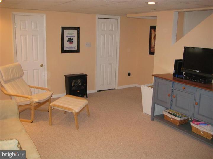 40 Waverly Road Havertown, PA 19083 - Photo 11 of 13