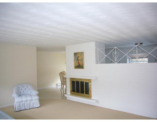 15 Mary Agnes Road Framingham, MA 01701 - Photo 5 of 18 Gallery Image 5