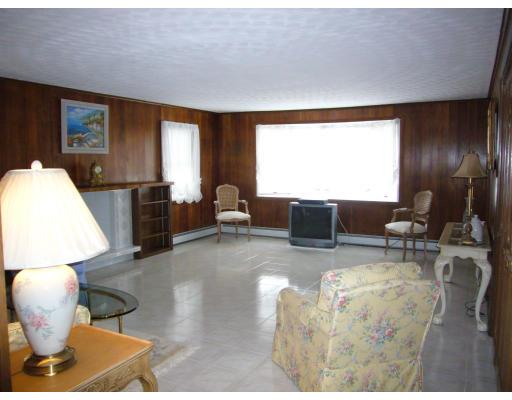 15 Mary Agnes Road Framingham, MA 01701 - Photo 7 of 18 Gallery Image 7