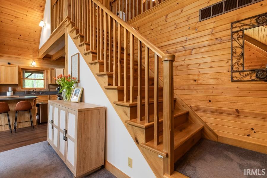 6705 South Shields Ridge Road Bloomington, IN 47401 - Photo 23 of 36