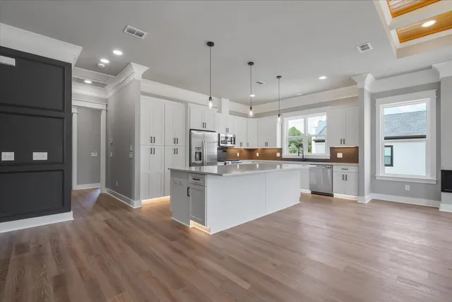 $695,000 | 275 South Franklin Boulevard, Tallahassee, FL 32301