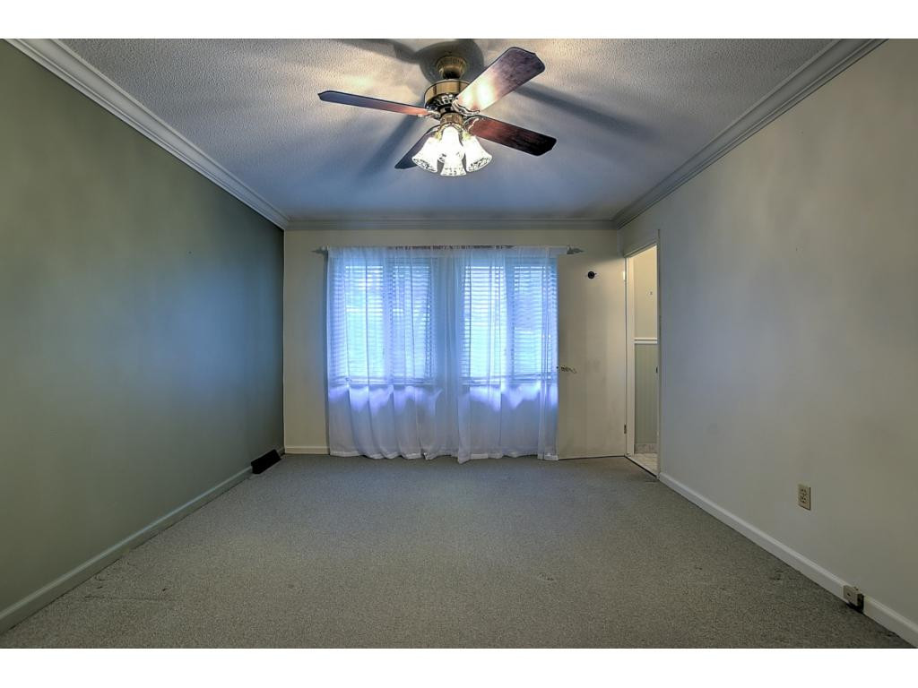 357 Spring Lake Road Bristol, VA 24201 - Photo 26 of 35 Photo 26