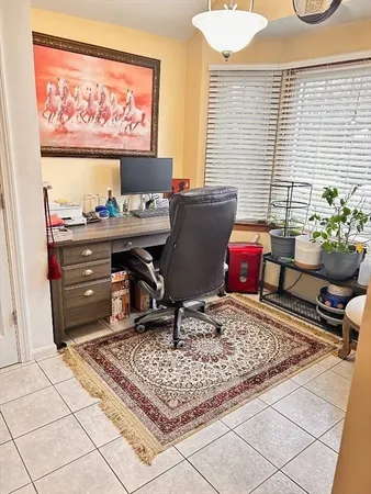 $3,500 | 1 Hawthorne Village, Unit C, Franklin, MA 02038