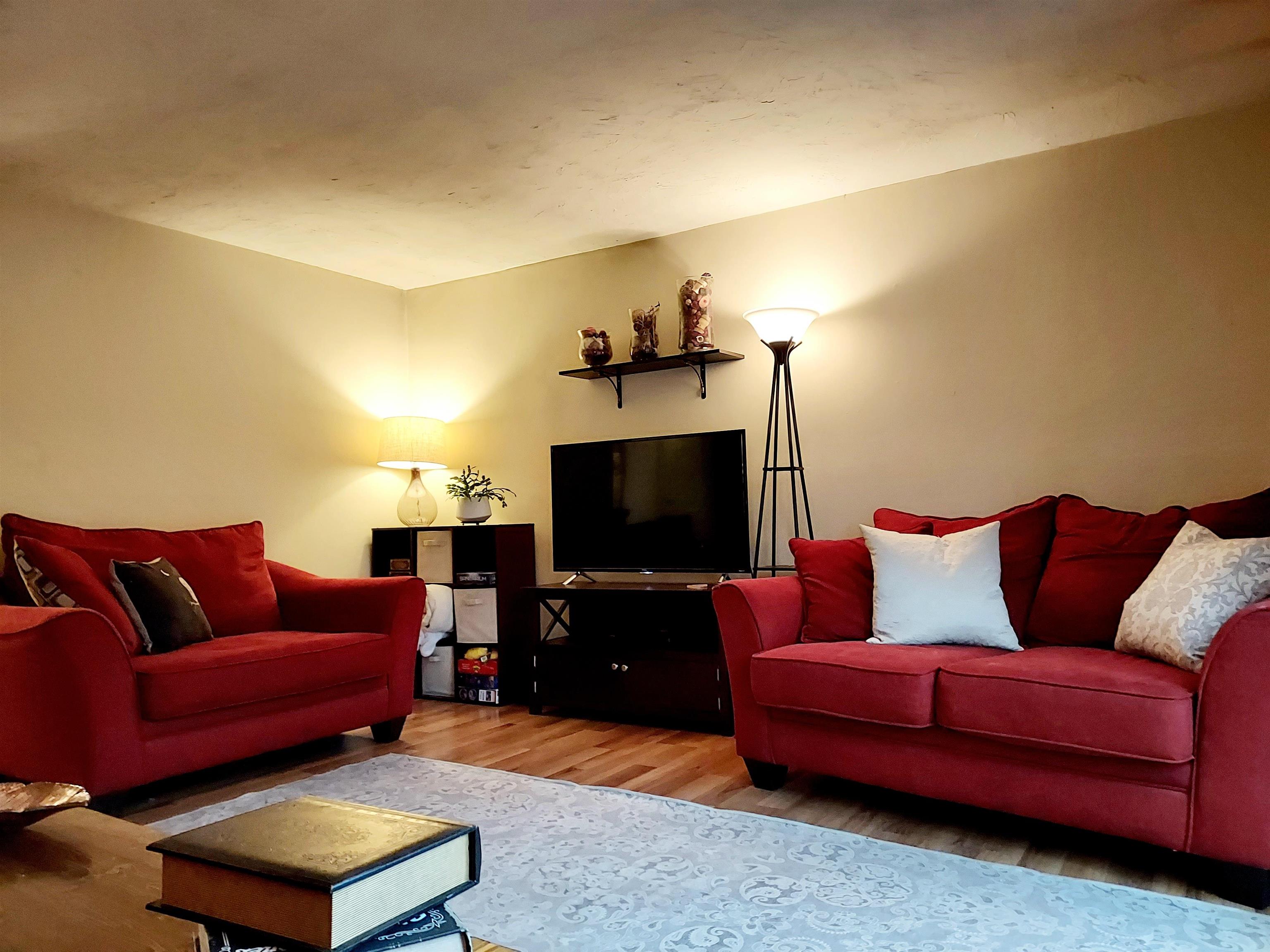 215 Circle Road, Unit 12 Manchester, NH 03103 - Photo 3 of 12