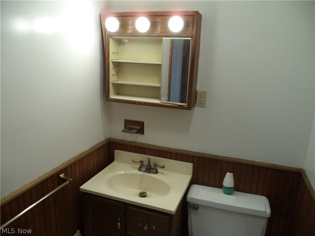 4438 Ridge Road Cortland, OH 44410 - Photo 19 of 30 Gallery Image 19