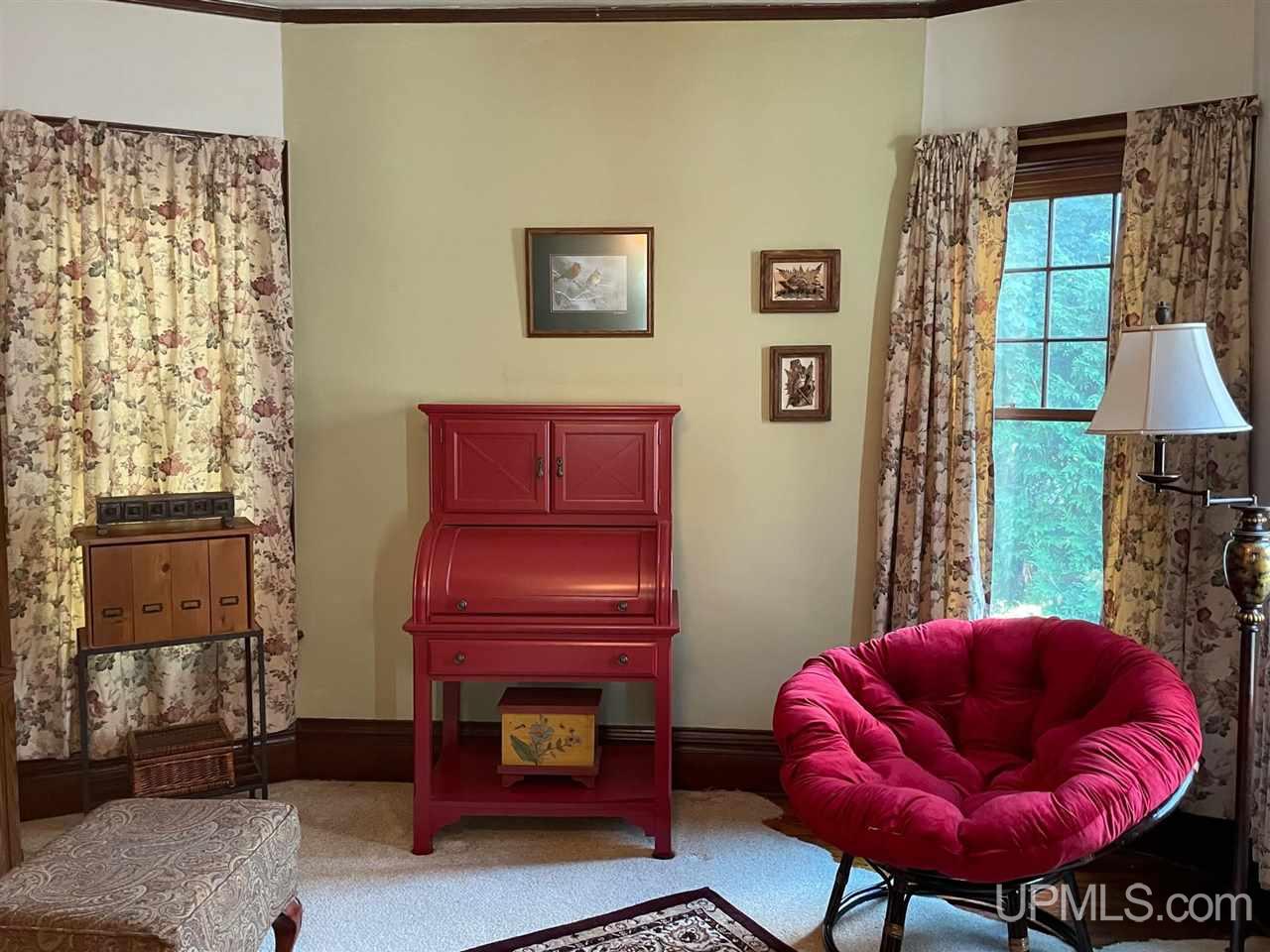 314 South 3rd Street Escanaba, MI 49829 - Photo 3 of 30
