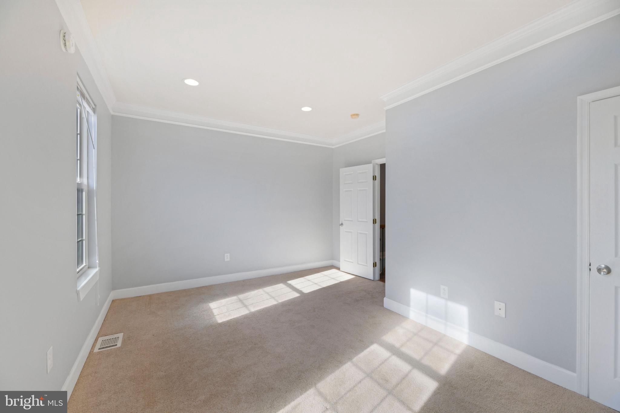 8 East Reed Avenue Alexandria, VA 22305 - Photo 18 of 39