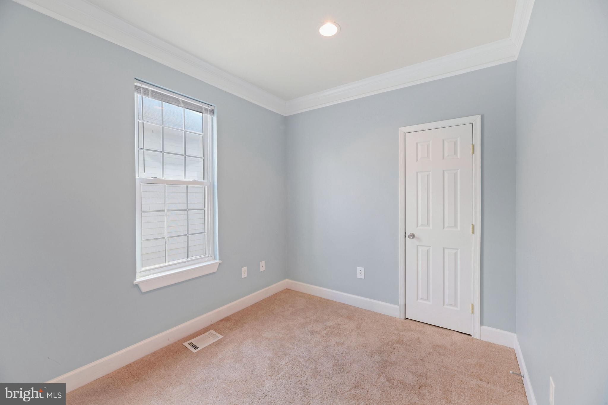 8 East Reed Avenue Alexandria, VA 22305 - Photo 20 of 39