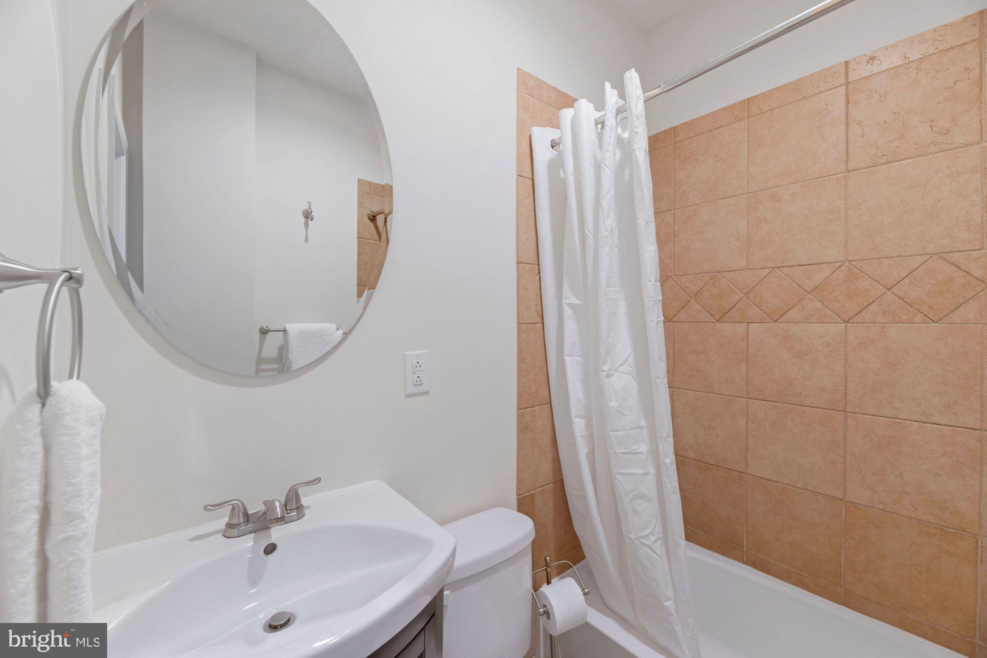 8 East Reed Avenue Alexandria, VA 22305 - Photo 22 of 39