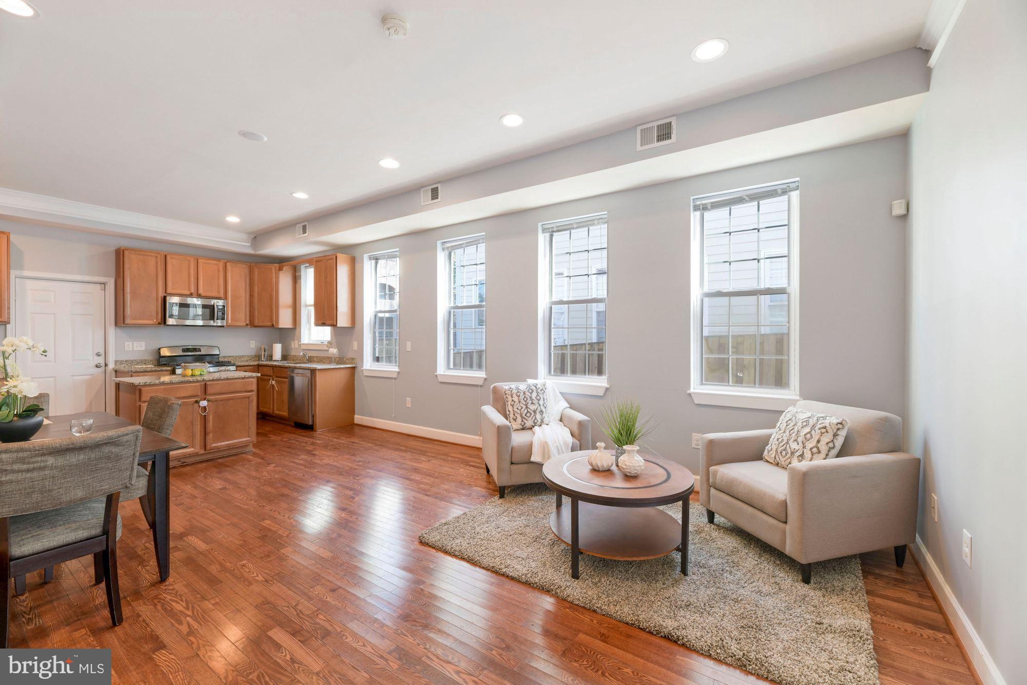 8 East Reed Avenue Alexandria, VA 22305 - Photo 5 of 39