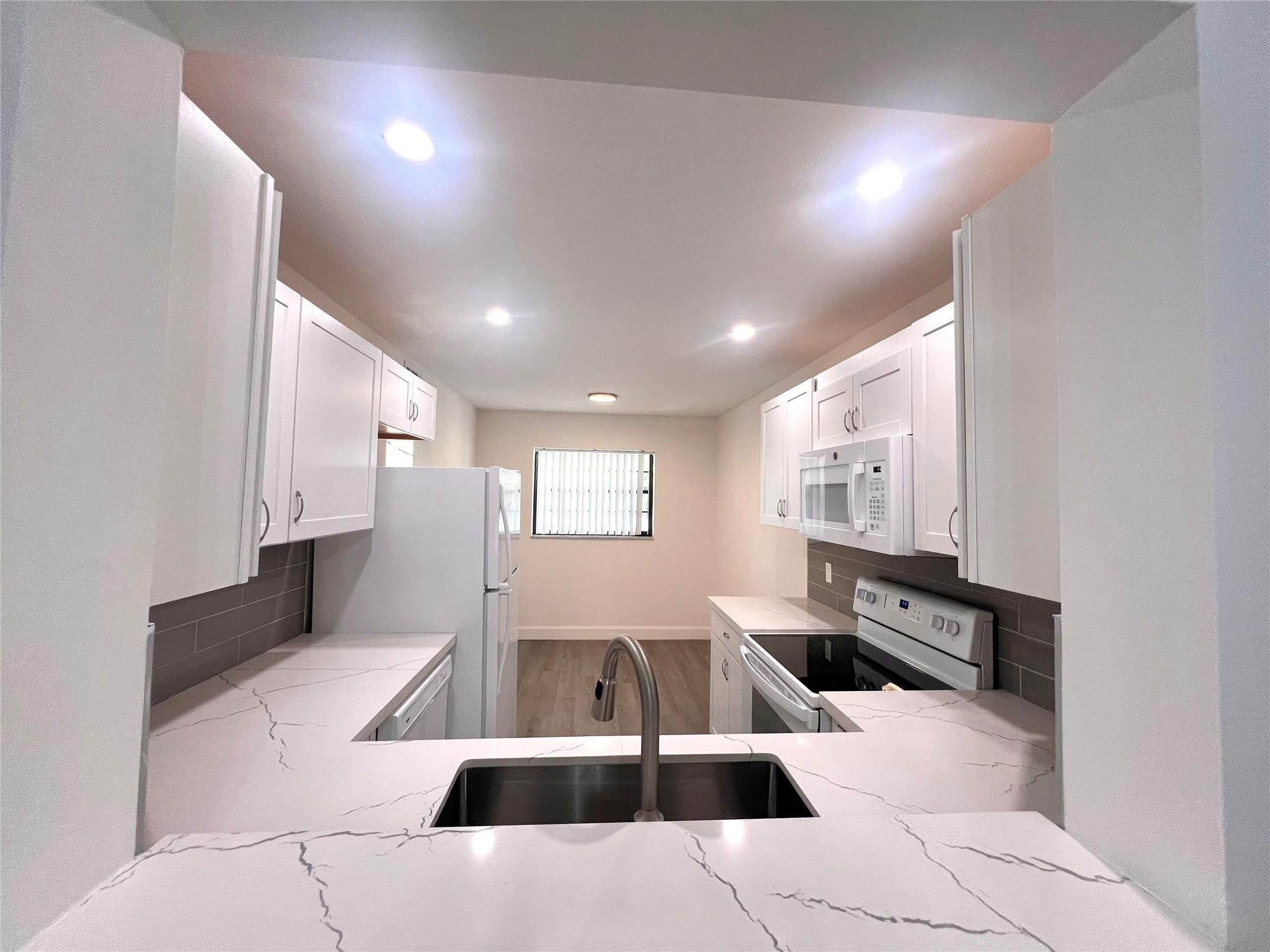 23442 Southwest 57th Avenue, Unit 407 Boca Raton, FL 33428 - Photo 8 of 18 Photo 8