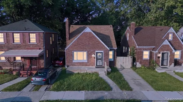 $135,000 | 5566 Lakepointe Street, Detroit, MI 48224