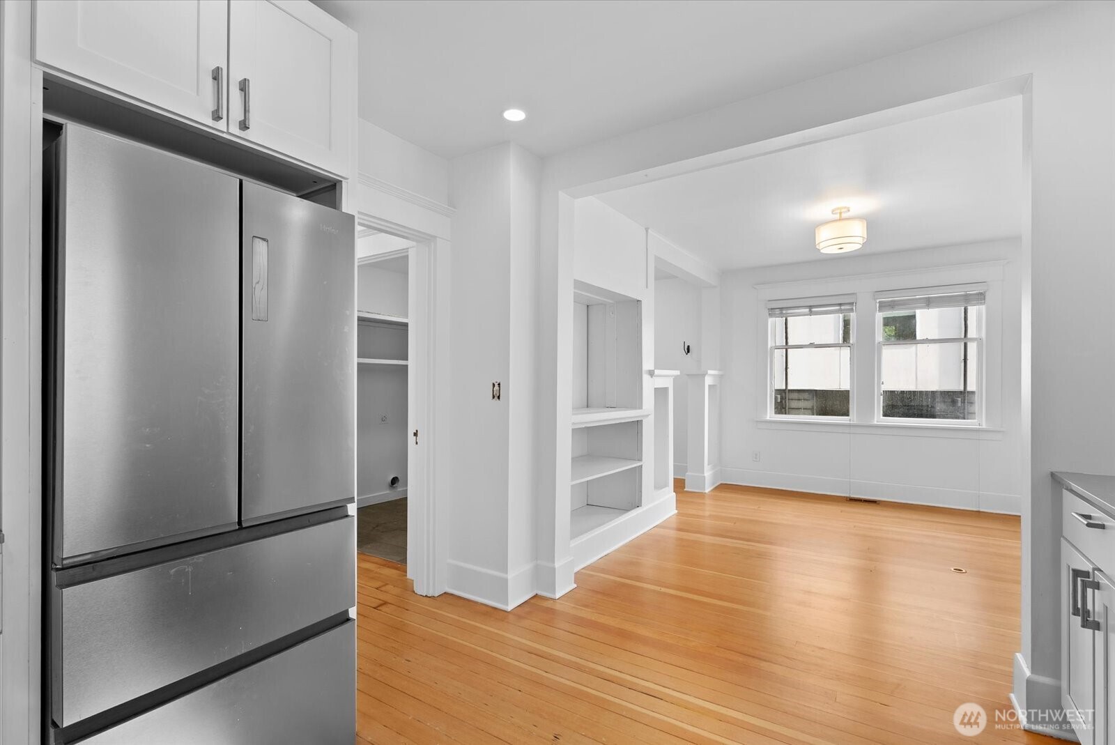 2609 Southwest Adams Street, Unit B Seattle, WA 98126 - Photo 8 of 21