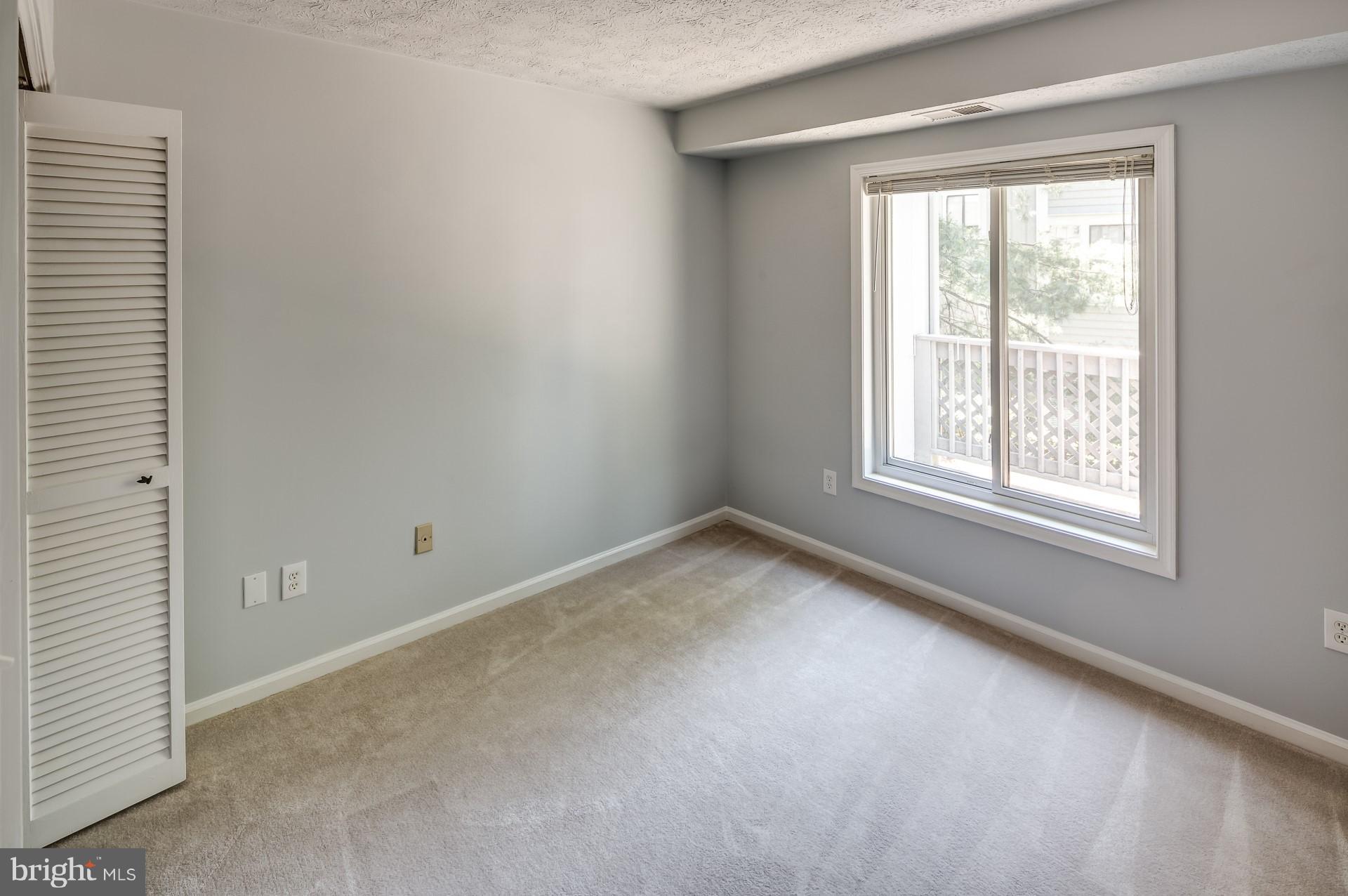 2283 Hunter's Run Drive, Unit 2283 Reston, VA 20191 - Photo 19 of 23 Bedroom 3