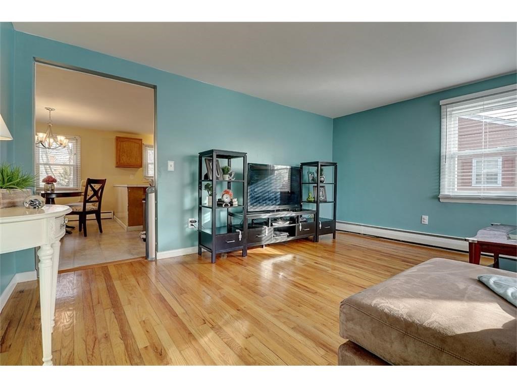 153 Asylum Road Warwick, RI 02886 - Photo 8 of 28