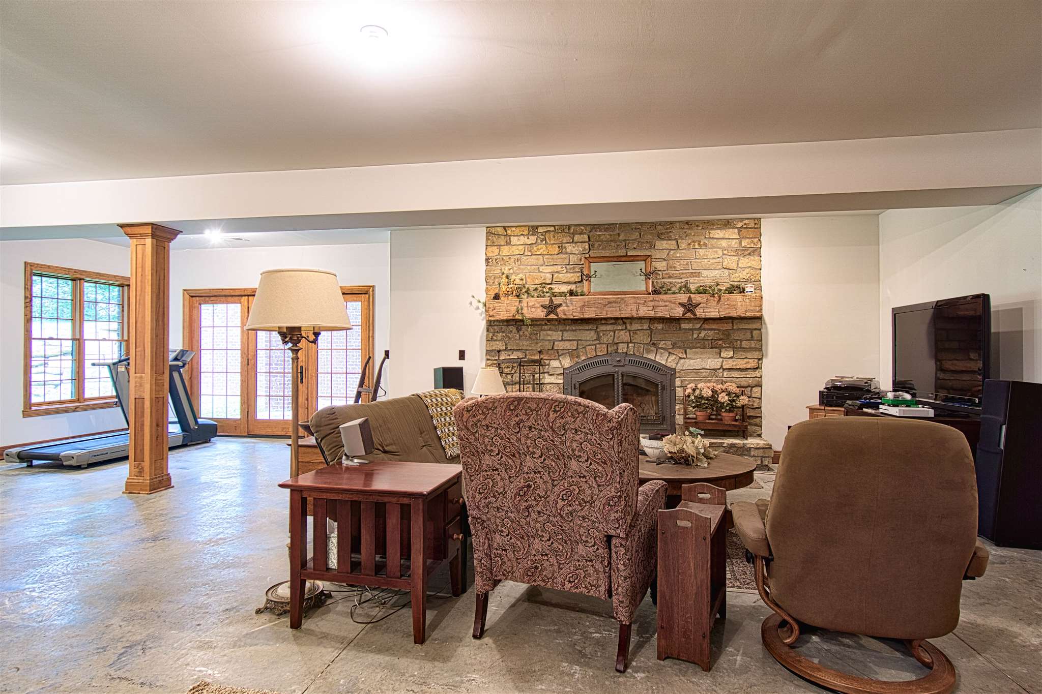 1700 South Center Road Boonville, IN 47601 - Photo 24 of 36 Gallery Image 24
