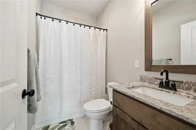 $565,000 | 2617 Southwest Hook Farm Drive, Lee's Summit, MO 64082