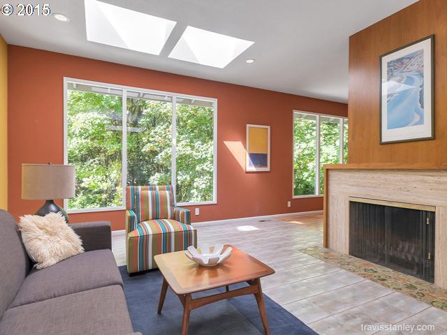 2260 Southwest Humphrey Park Road Portland, OR 97221 - Photo 5 of 13 Living Room