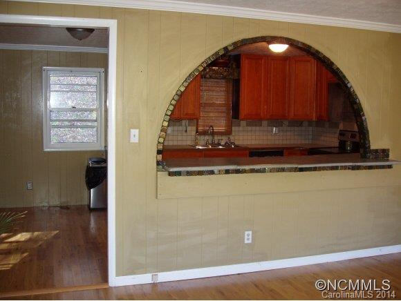 17 Goodman Road Asheville, NC 28804 - Photo 9 of 11