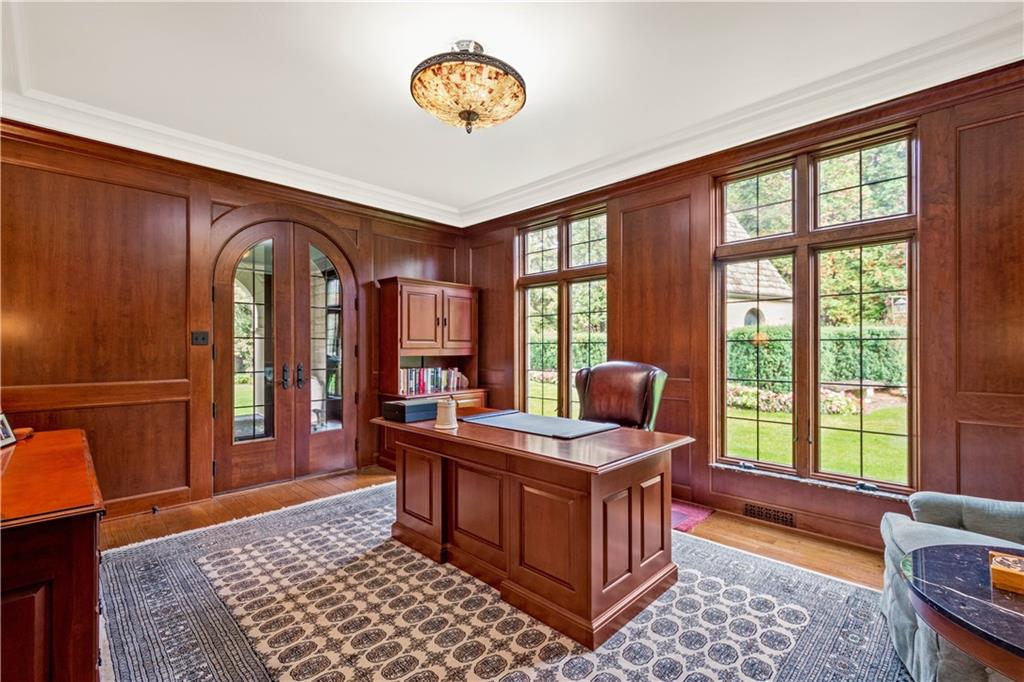 776 Valleyview Road Pittsburgh, PA 15243 - Photo 11 of 25