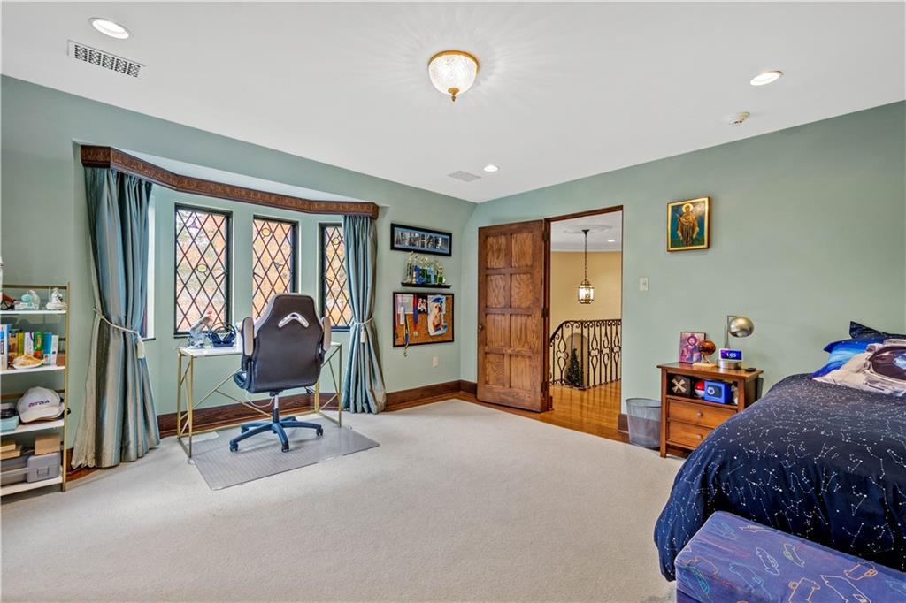 776 Valleyview Road Pittsburgh, PA 15243 - Photo 16 of 25 a bedroom with furniture and a window