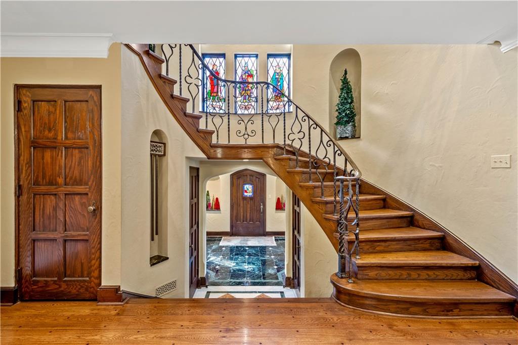 776 Valleyview Road Pittsburgh, PA 15243 - Photo 4 of 25 a view of entryway and hall with wooden floor
